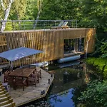 Water Hideout - Floating Luxury In Pure Wilderness * Wysoka (Miedzyrzecz)