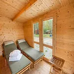 Botel Water Hideout - Floating Luxury In Pure Wilderness Wysoka (Miedzyrzecz)