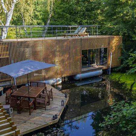 Water Hideout - Floating Luxury In Pure Wilderness * Wysoka (Wroclaw)