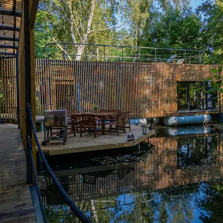 Bådhotel Water Hideout - Floating Luxury In Pure Wilderness *