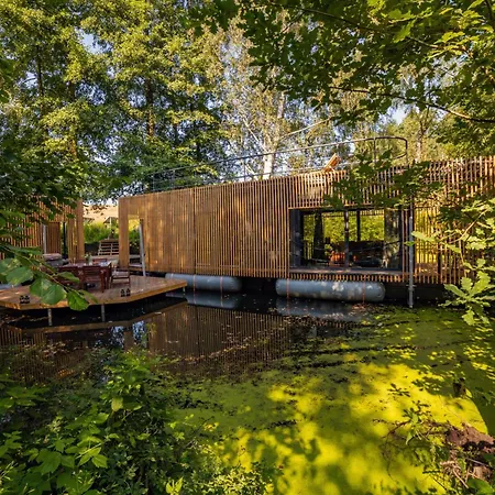 Water Hideout - Floating Luxury In Pure Wilderness *