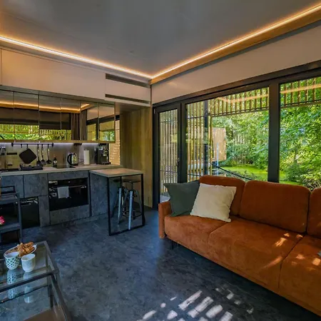 Bådhotel Water Hideout - Floating Luxury In Pure Wilderness *