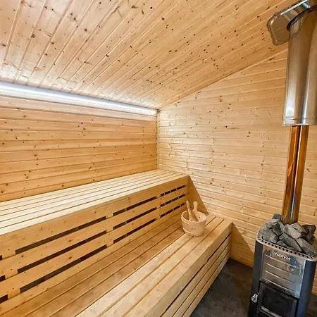 Hotel na wodzie Water Hideout - Floating Luxury In Pure Wilderness *