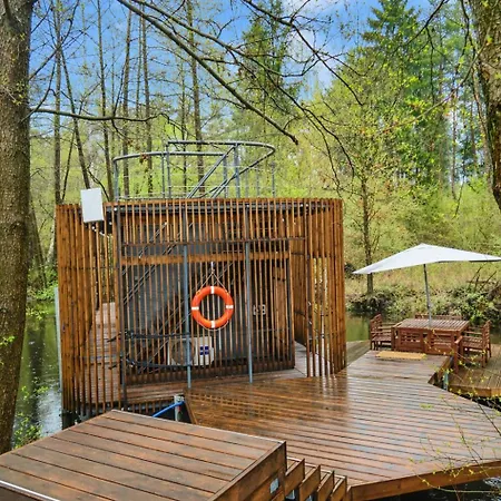 Water Hideout - Floating Luxury In Pure Wilderness *