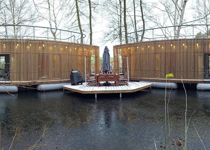 Ботель Water Hideout - Floating Luxury In Pure Wilderness *