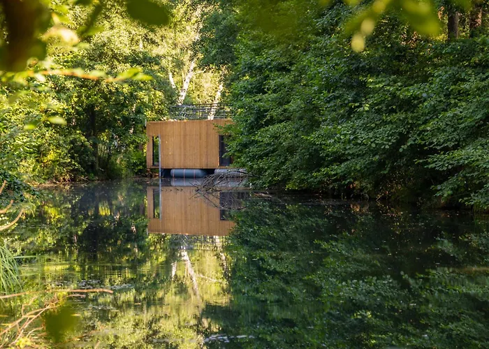 Water Hideout - Floating Luxury In Pure Wilderness Ботель Wysoka (Miedzyrzecz)