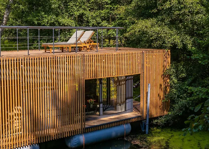 Ботель Water Hideout - Floating Luxury In Pure Wilderness Wysoka (Miedzyrzecz)