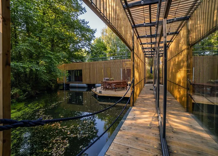 Water Hideout - Floating Luxury In Pure Wilderness Ботель Wysoka (Miedzyrzecz)
