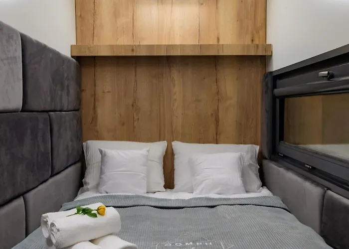 Water Hideout - Floating Luxury In Pure Wilderness Ботель *