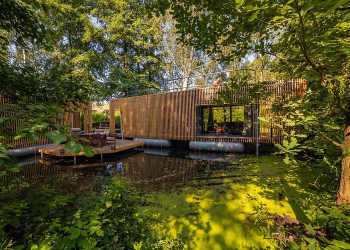 Water Hideout - Floating Luxury In Pure Wilderness *