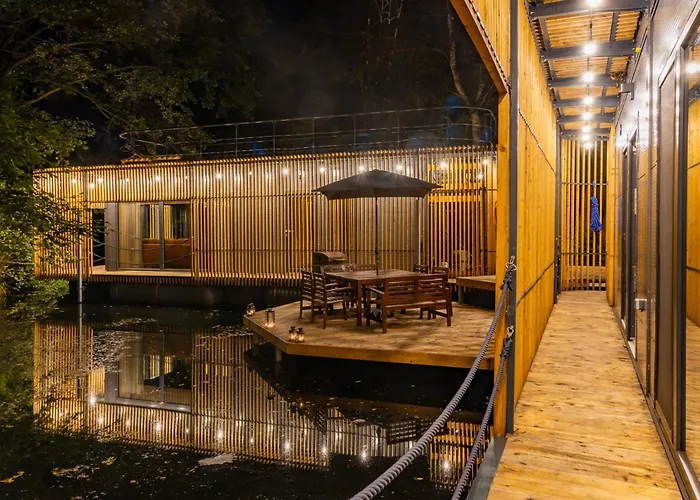 Water Hideout - Floating Luxury In Pure Wilderness * Wysoka (Miedzyrzecz)