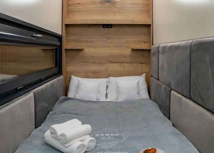 Water Hideout - Floating Luxury In Pure Wilderness *